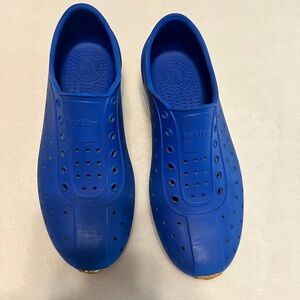 Native Robbie Kids Shoes in Vibrant Blue